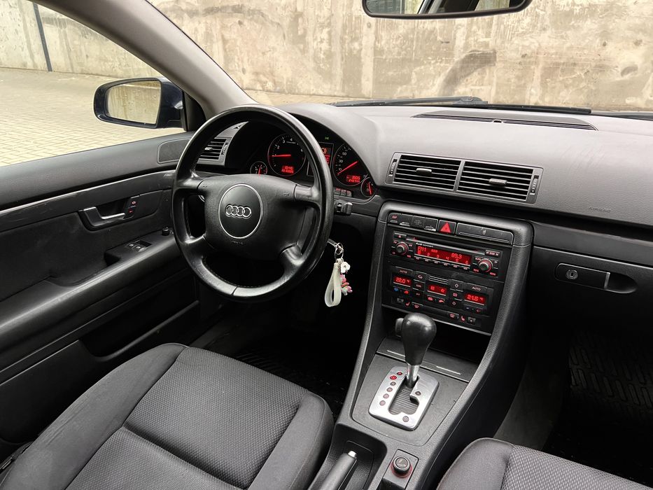 AUDI a4 Avant 1.8 t + LPG Automat 2004