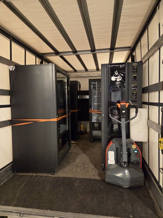 Usługi transportowe, przeprowadzki - BUSY z windą