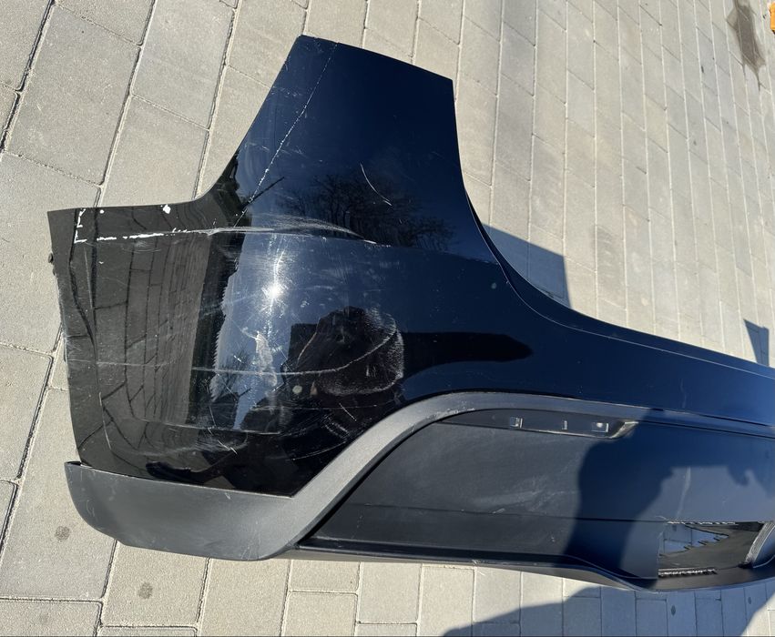 Tesla Model Y бампер задній