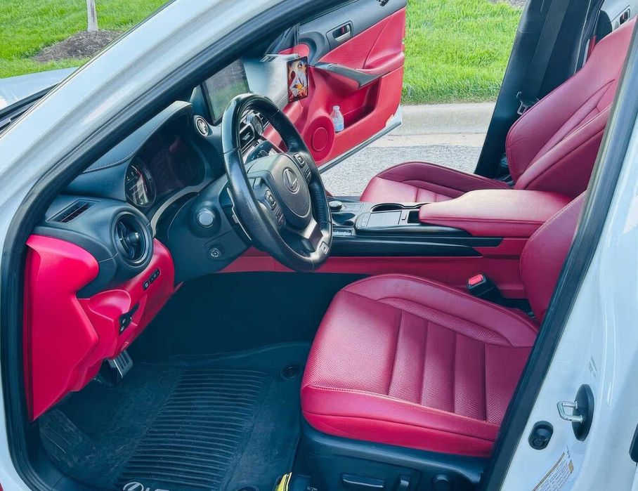 Lexus IS500 F Sport Performance Premium      2023