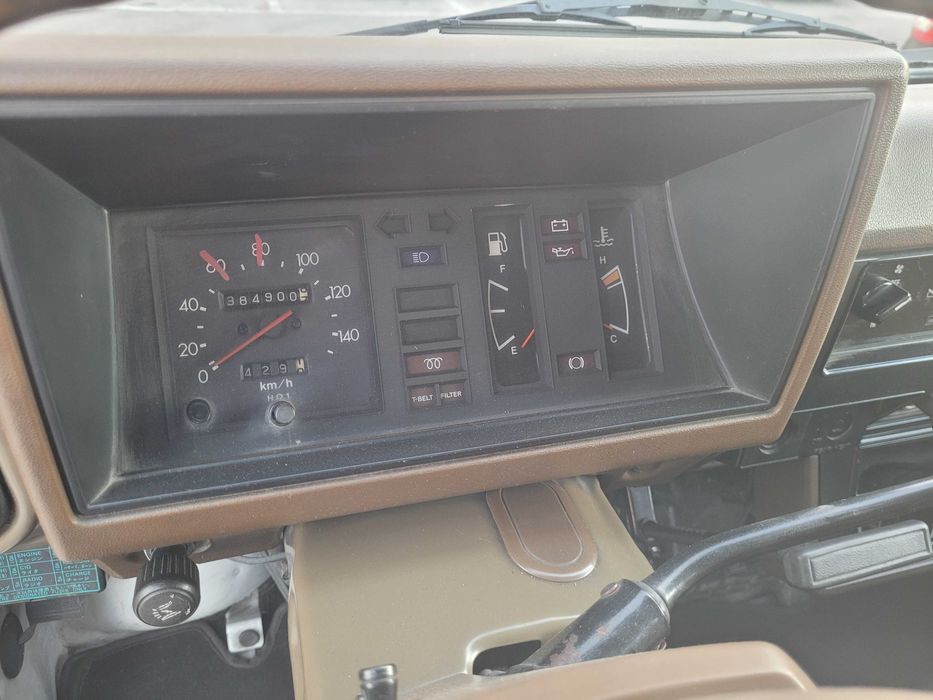 Toyota Hiace 9 Lugares / Comercial (Misto) 2.2D