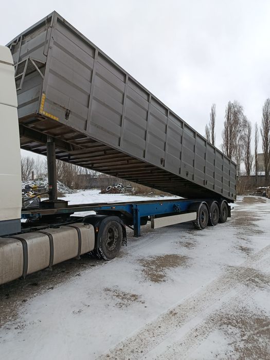 Самосвал-котейнеровох