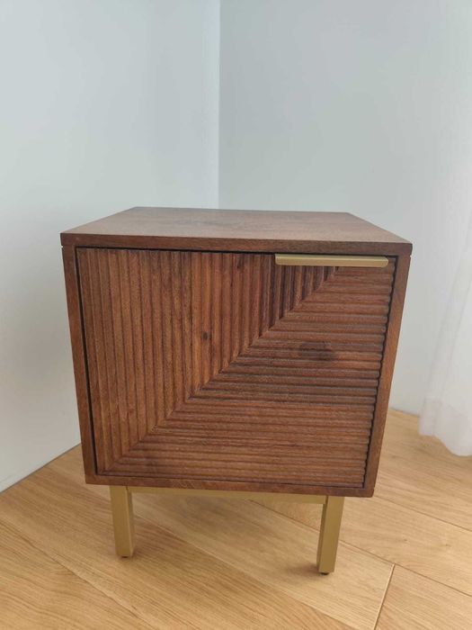 szafka nocna z drewna MANGO