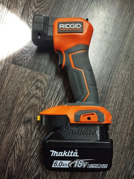 Адаптер перехідник акумулятор Makita 18V на інструмент Ridgid AEG