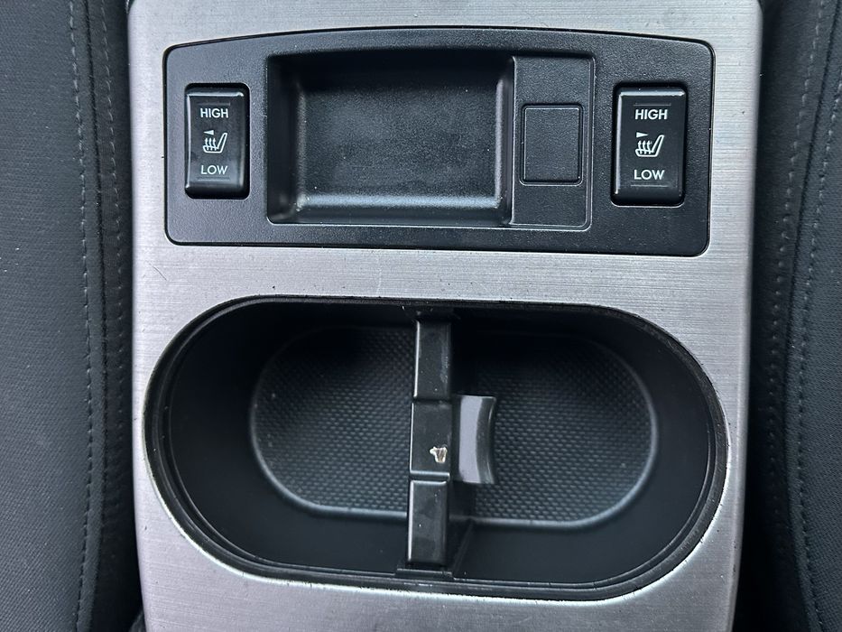 Продам Subaru Legacy 2013 2.5 газ/бензин автомат