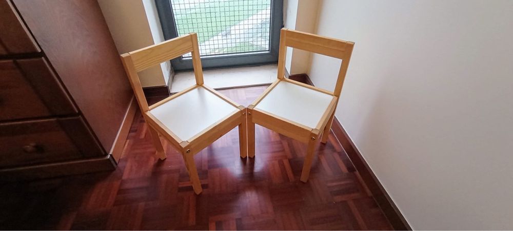 Mesa e cadeiras criança ikea