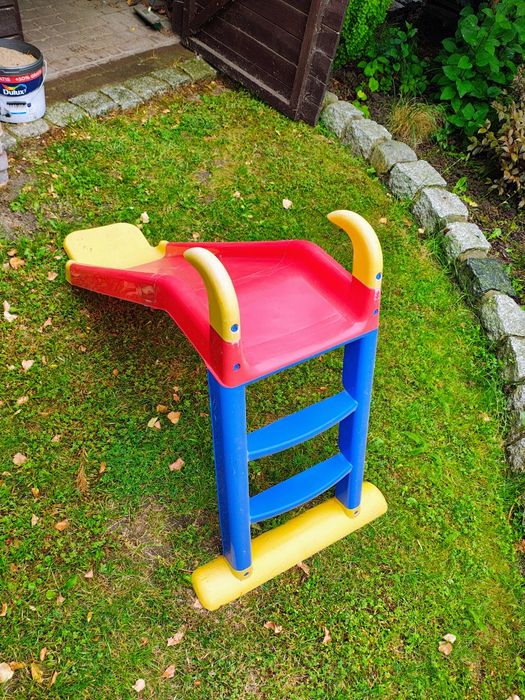 Ślizgawka zjeżdżalnia dziecięca