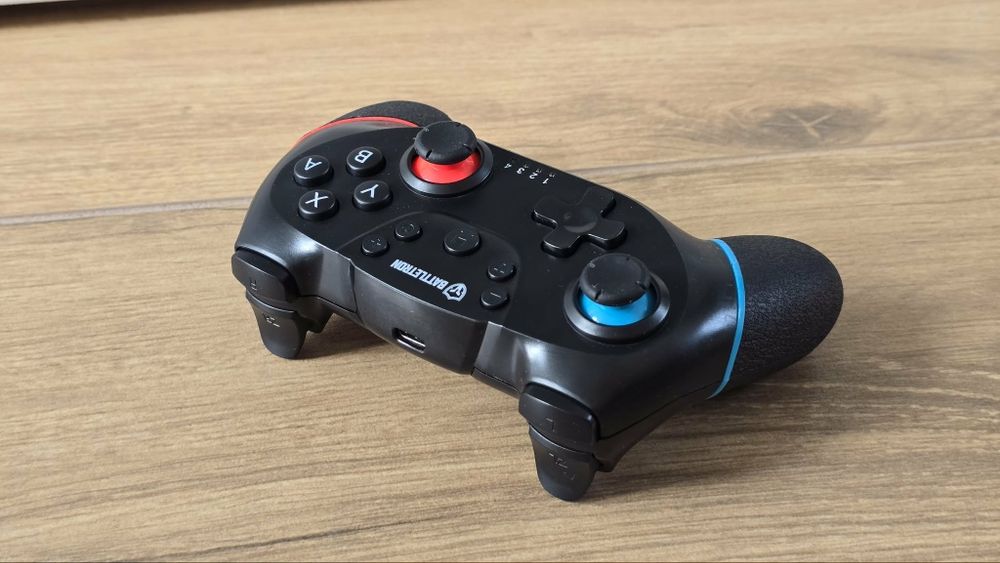 Konsola Nintendo Switch OLED + nowy pad Battletron