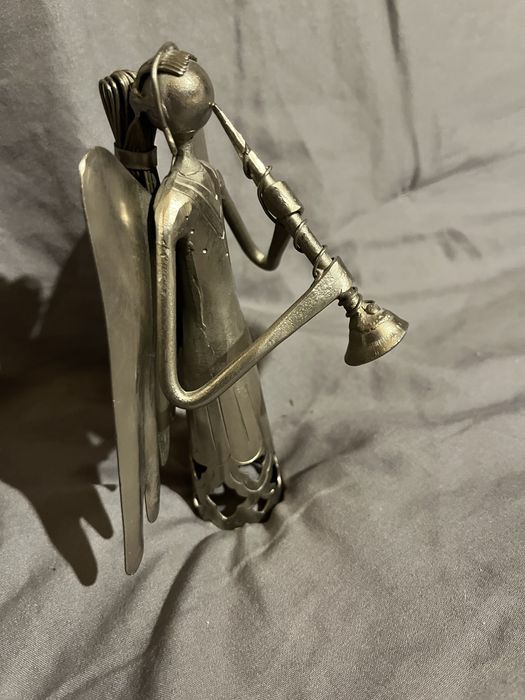 Ręcznie wykonany srebrny anioł