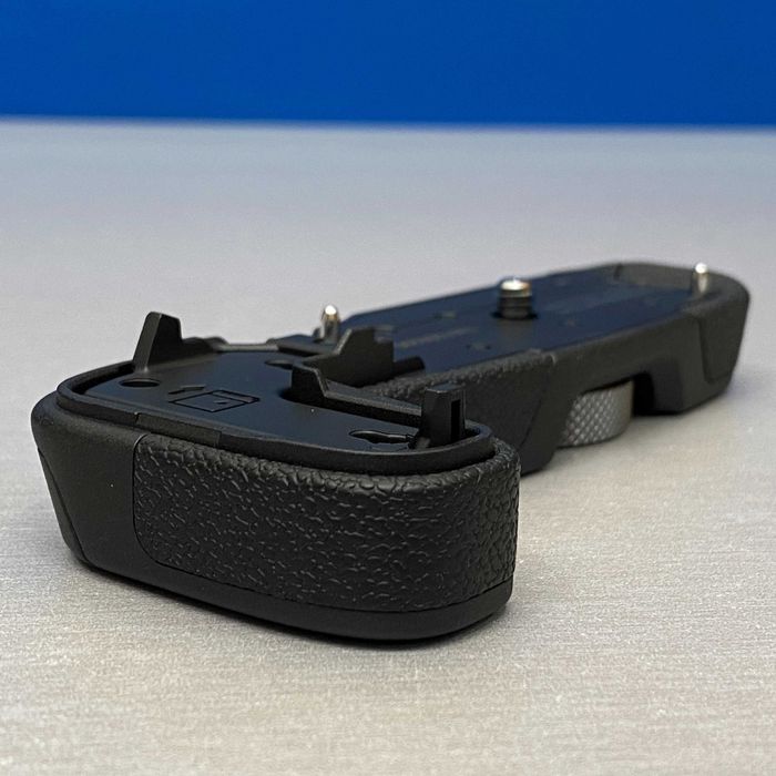 Canon EG-E1 Extension Grip (Canon RP/R8)
