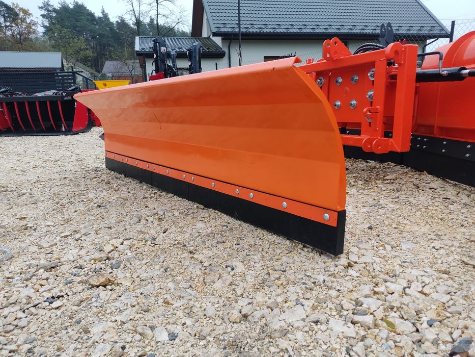 pług do śniegu do tura tuz  spychacz do traktora do widlaka dostawa