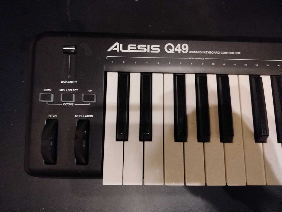 Teclado MIDI Alesis Q49