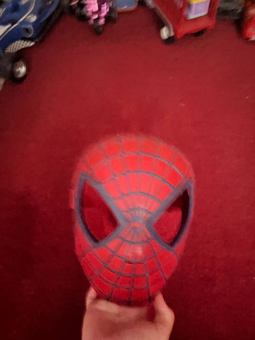 Briquedo homem aranha