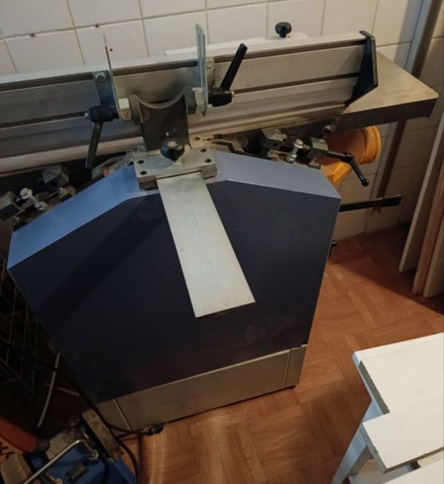 Grubosciówka wyrówniarka Bernardo jak Holz-Mann, 380v