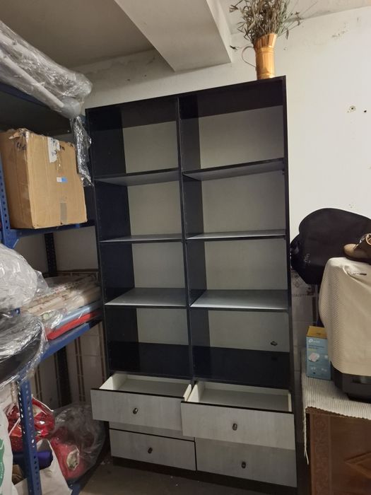 Móvel multiusos cinza