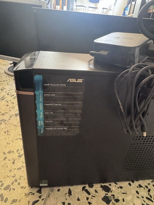 Pc asus e 3 ecras