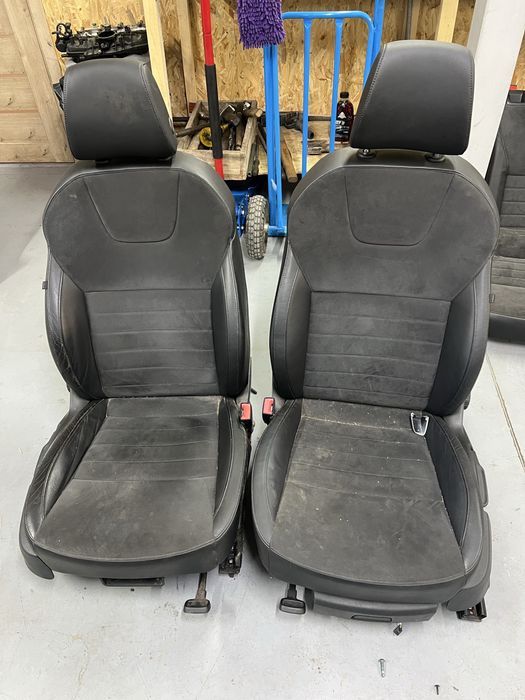 Салон Октавія А7 Octavia A7 шкіряний