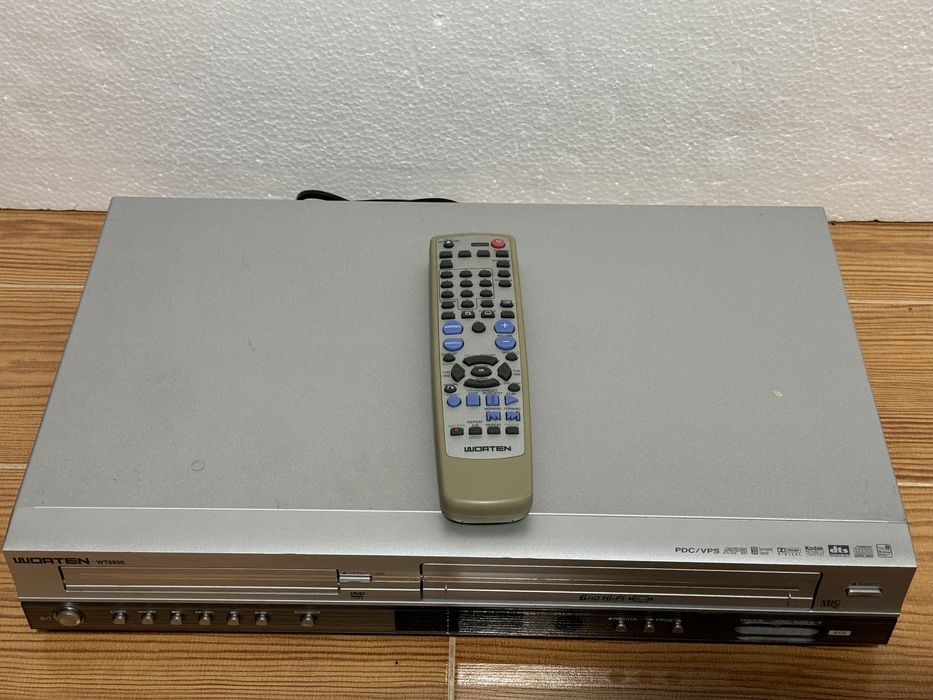 Combo DVD VHS Worten