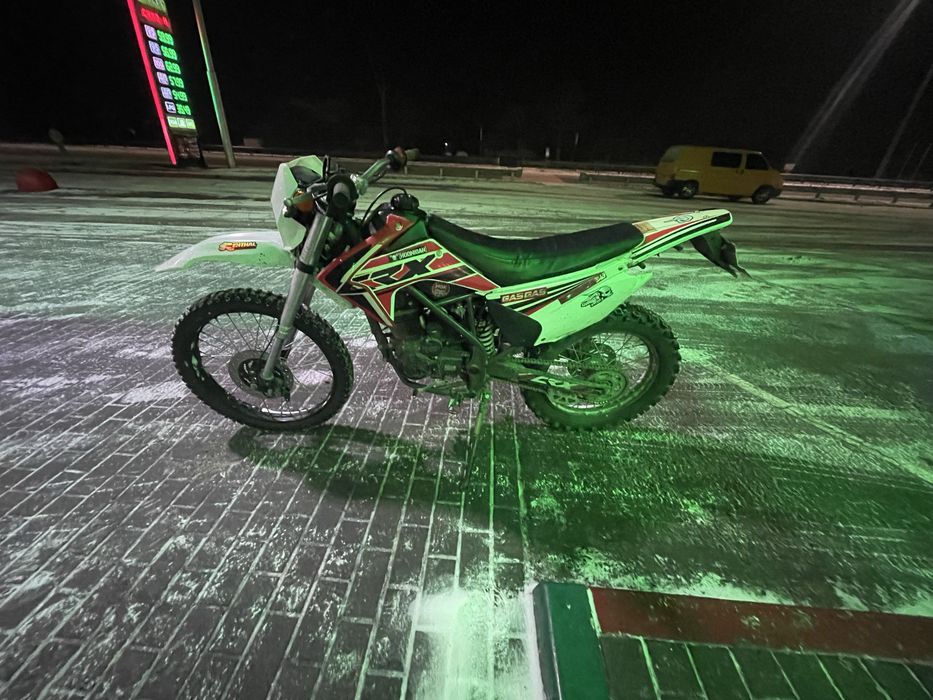 CRX250 дуже бодрий по полям лісам максималка 117ки для нього це норма