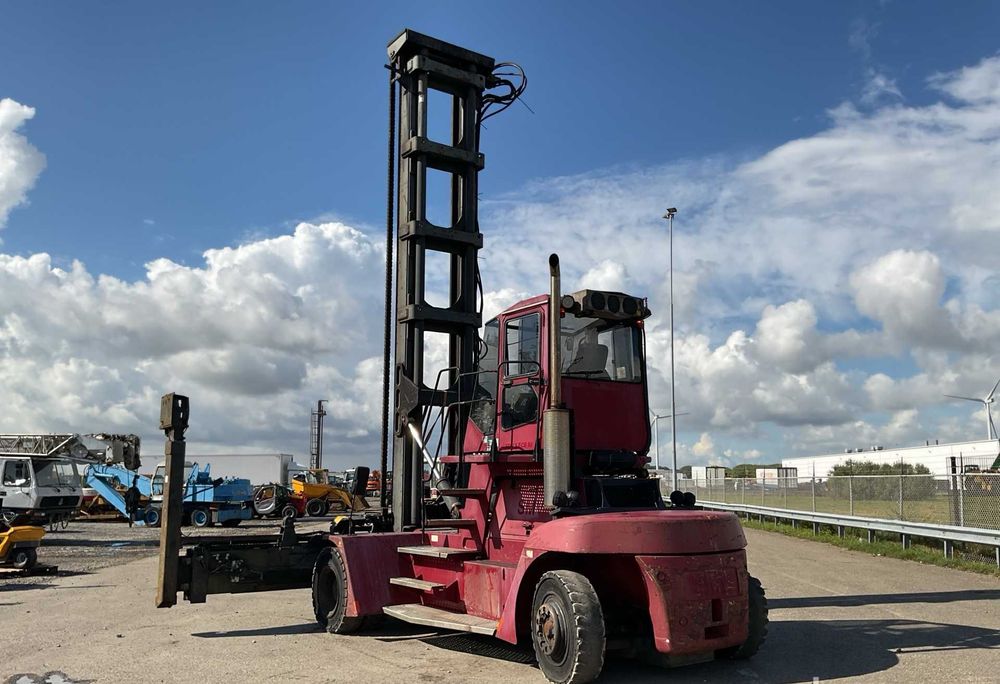 wózek widłowy kontenerowy przeładunkowy Konecranes 10 T kontenery