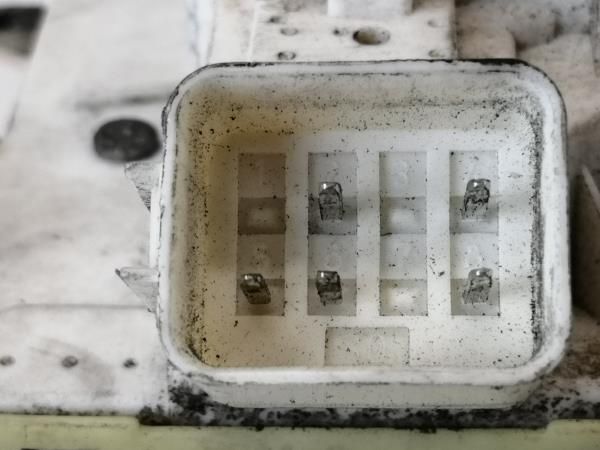 Fechadura / fecho porta frente direito FORD Focus I (DAW, DBW)