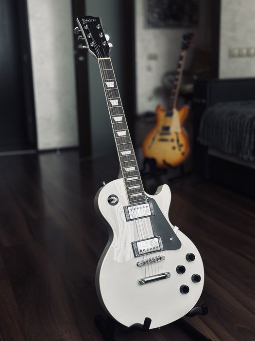 Продам електрогітару Deviser L-G9 Les Paul