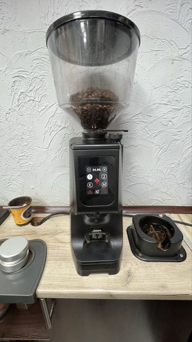 Кавомолка Eureka Atom 65