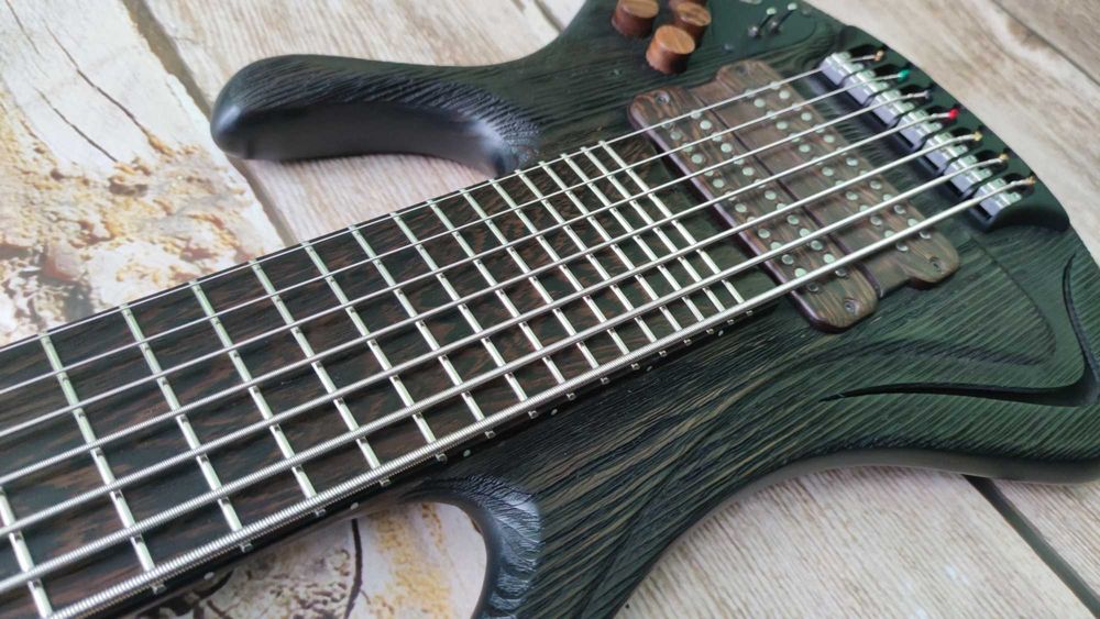 Zakrzewski Superior SV7 Custom – Boutique Bass,  gitara basowa