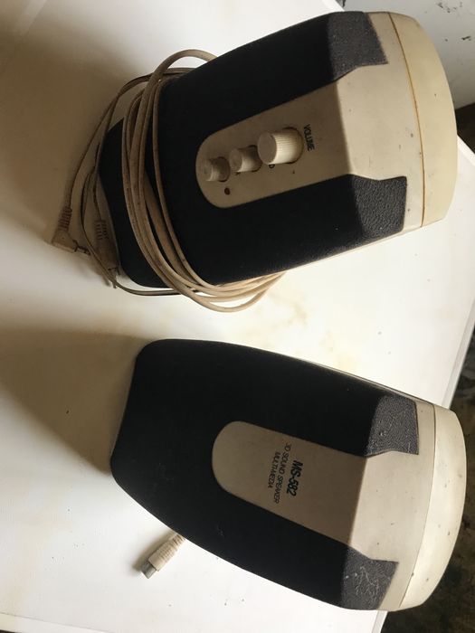 Columns in good condition64738492510082121