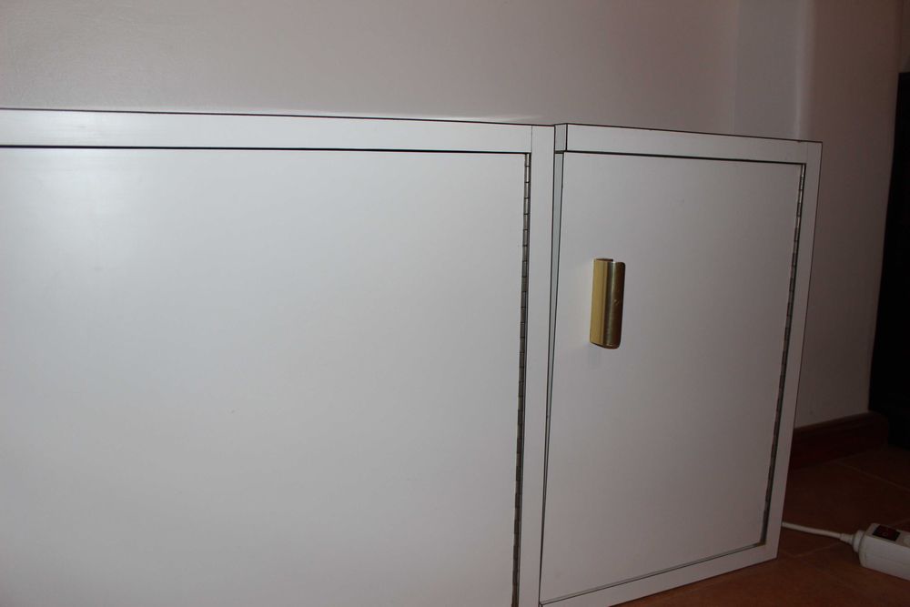 Móvel branco moderno