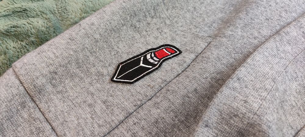 Пальто-кардиган з нашивками + подарую пару нашивок