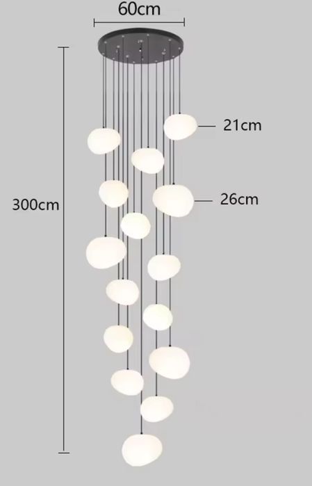 Piękna lampa do wysokiego salonu