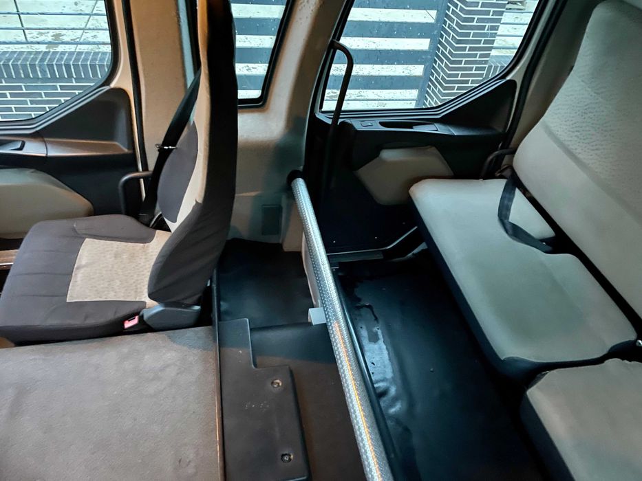 CAMIAO ESCOLA DE CONDUÇAO RENAULT 270 DXI 6 LUGARES CABINE DUPLA