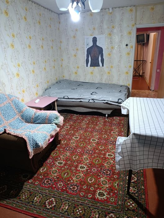 Квартира  подобово (2 кімнати)в центрі містаі