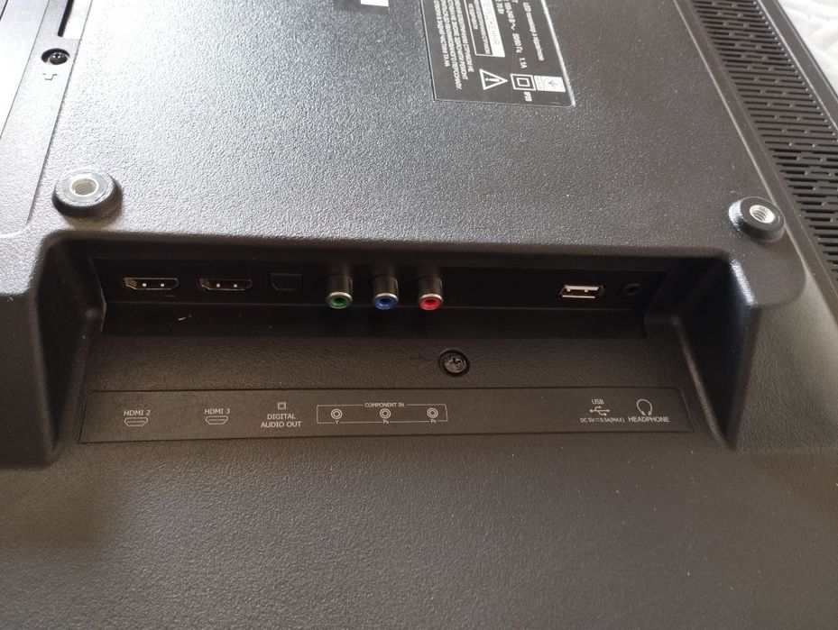 Телевізор Hisense 40 дюймів