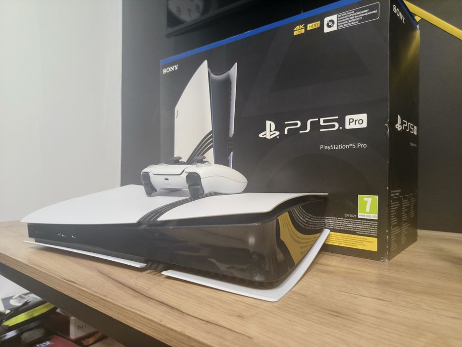 Konsola  PS5 PRO