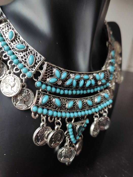 Naszyjnik w stylu boho z niebieskimi kamieniami