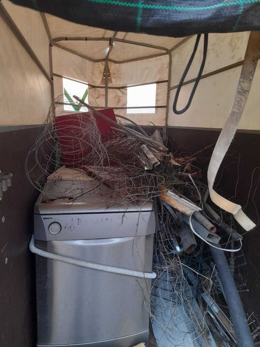 Sucata metais  à venda – conforme fotos.