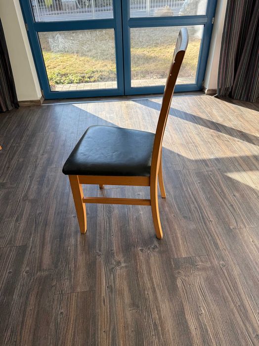 Stół z 6ma krzesłami