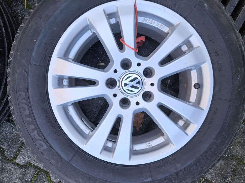 Felgi Koła 16" Vw Tiguan Audi Q3 5x112 Et33+215.65.16