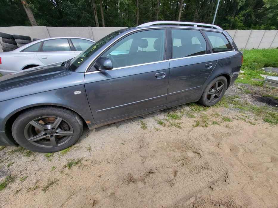 Audi A4 B7 Ksenony przód komplet EU