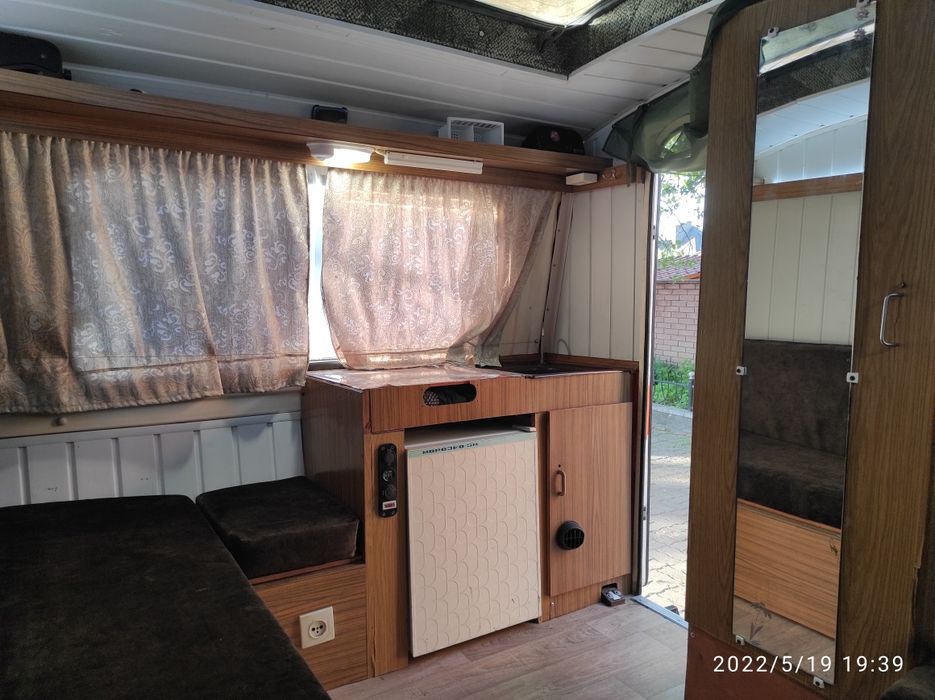 Прицеп трейлер дом на колесах  Niewiadow 126