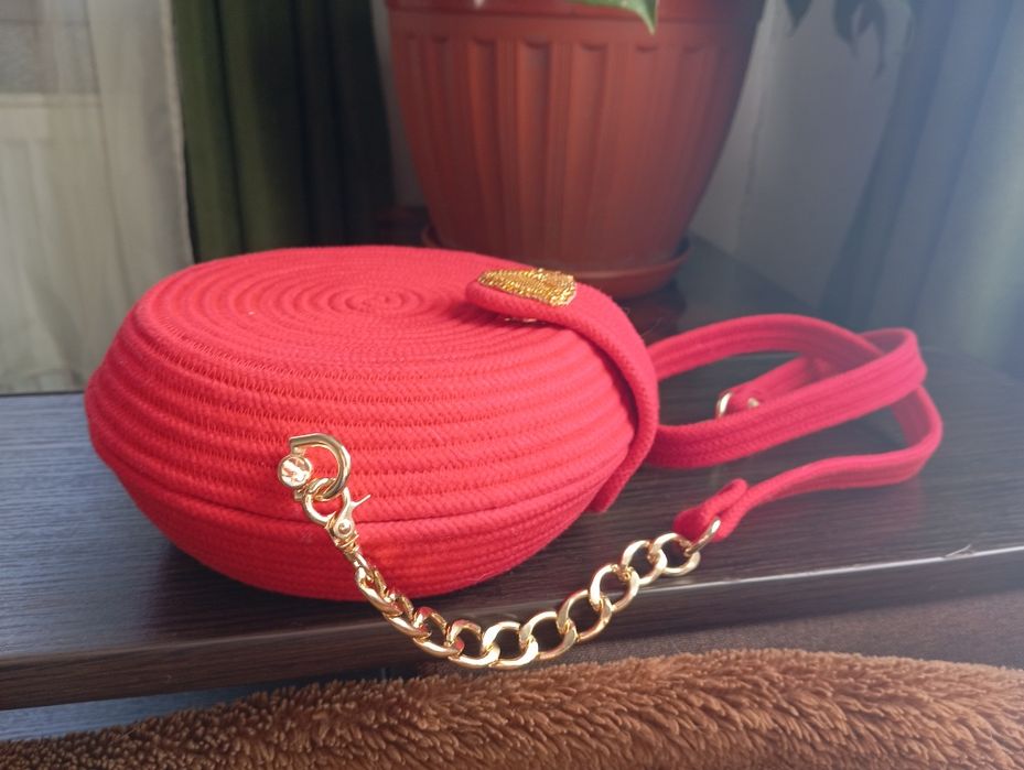 Сумка-таблетка ручної роботи