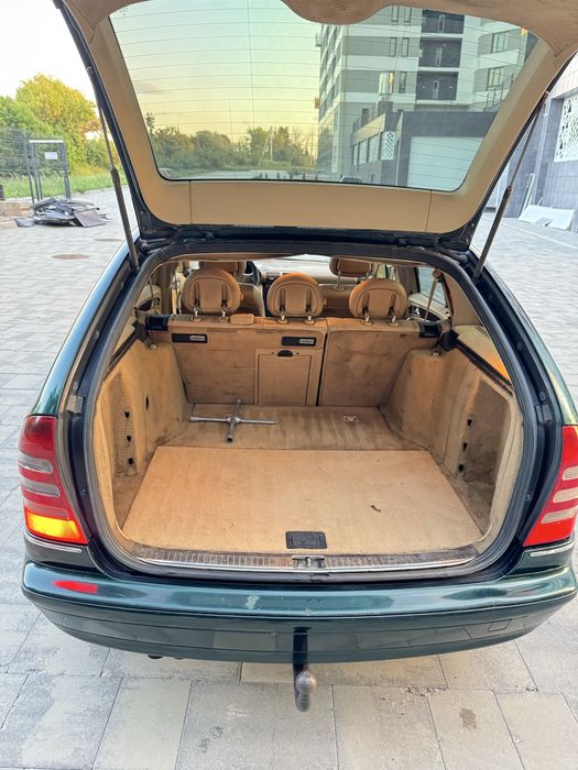Mersedes-benz C220d автомат дизель в гарному стані