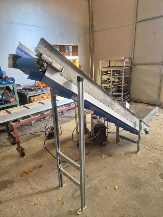 Przenosnik taśmowy transporter podajnik taśmociąg skośny wznoszący