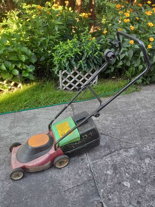 Kosiarka elektryczna Agroma - 1000W 33 cm - sprawna