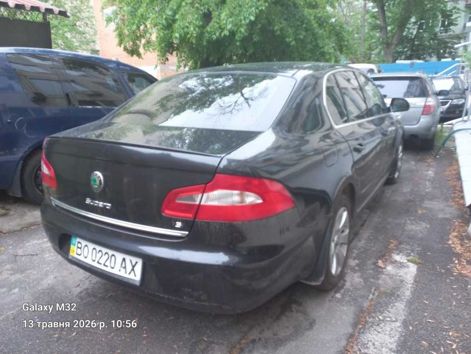 Автомобіль SКODA SUPERB 1.8