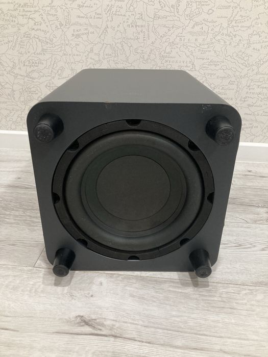 Саббуфер JBL  від саундбару