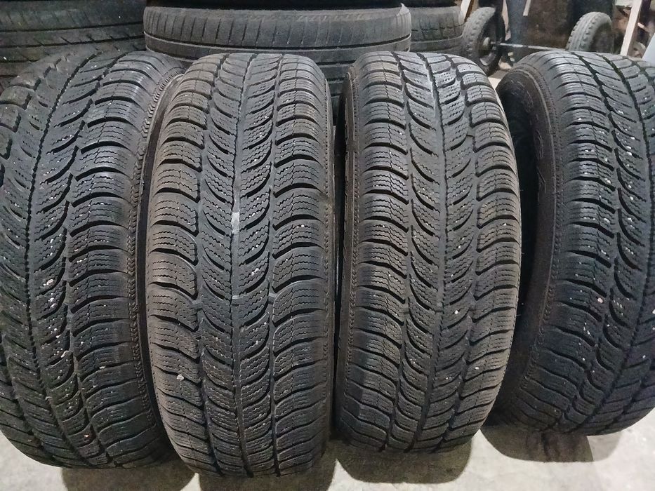Продам комплект гуми р15 на дисках на кадік абоА5