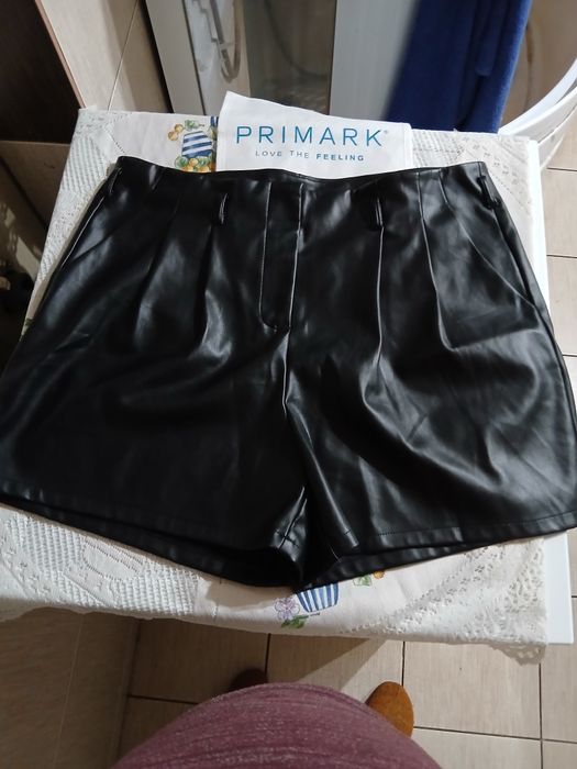 Шорти з високою посадкою від бренду Primark. Великого розміру.